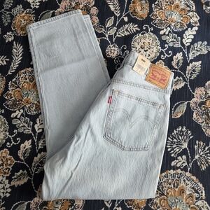 501 ORIGINAL CROPPEDA HIGH RISE FITTED THROUGH THE HIP AND THIGH STRAIGHT  30×26